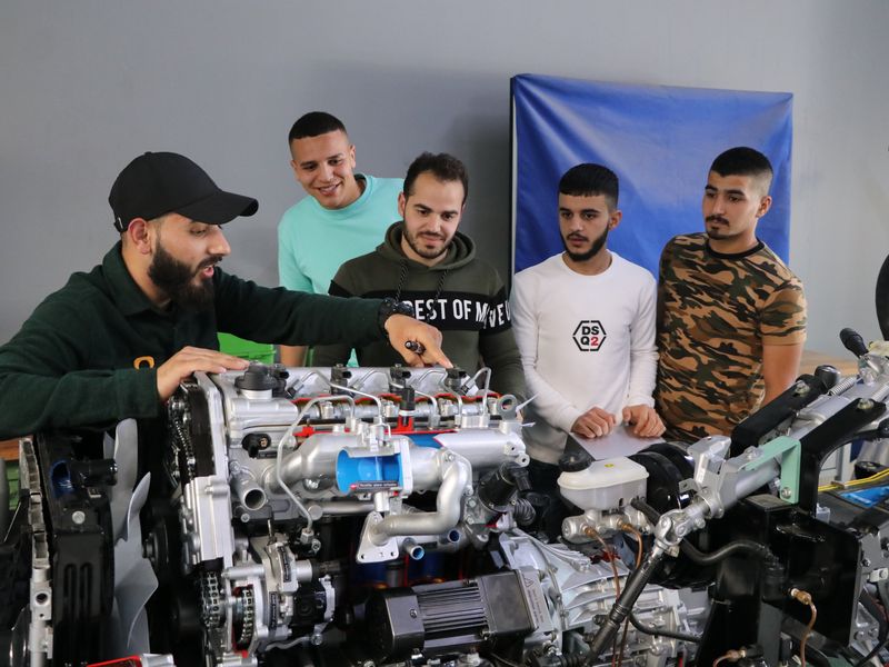 Auto-Mechatronics